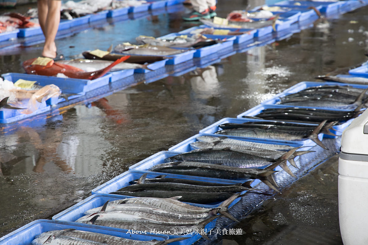 台東成功 新港漁港 台灣最知名的旗魚拍賣市場 選對時間來看糶手拍賣官叫賣 @About Hsuan美美媽咪親子美食旅遊